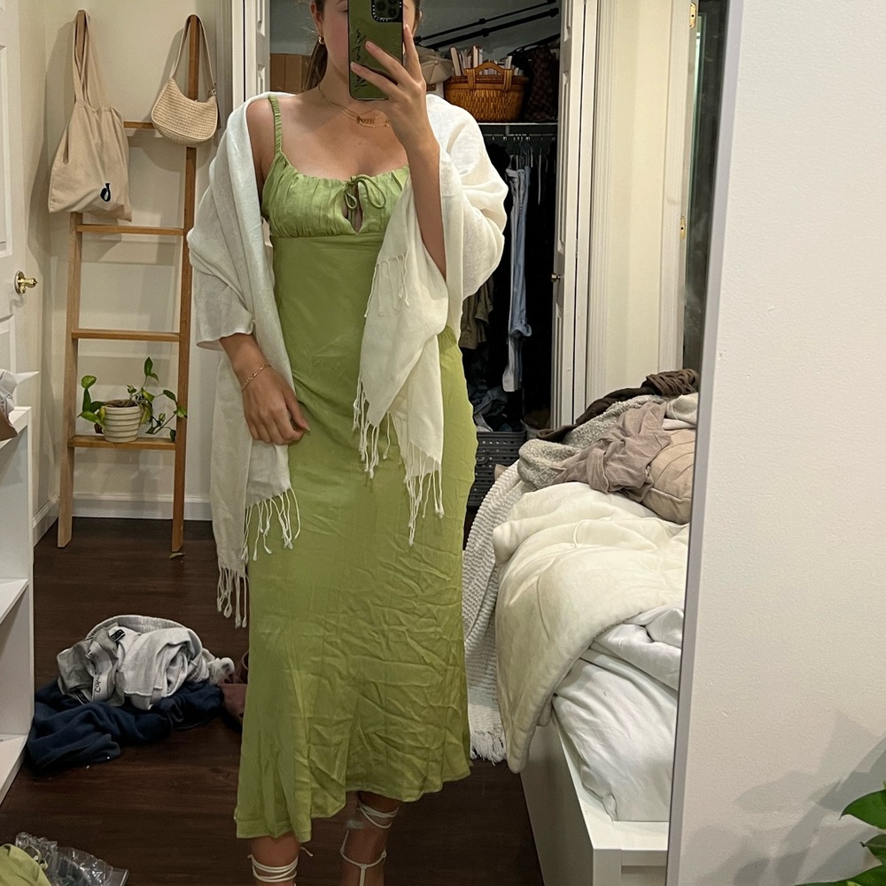 Princess Polly green midi dress - Picture 2 of 2